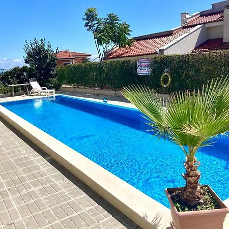 In Apolon Apartamento